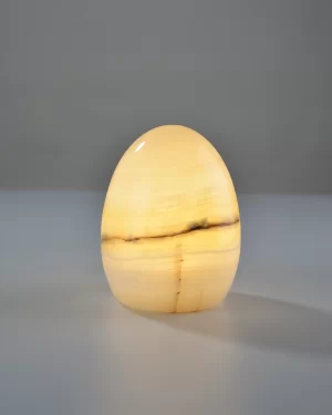 Egg-Shaped Onyx Lamp – Illuminated Natural Stone Lighting