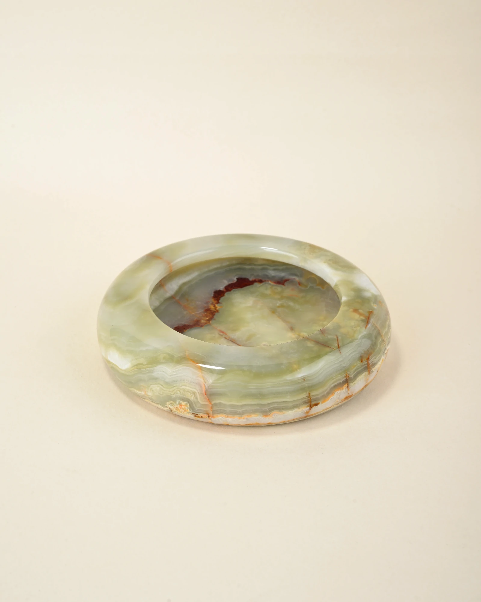 Elegant Round Green Onyx Ashtray for Cigar and Cigarette Smokers, polished smooth finish