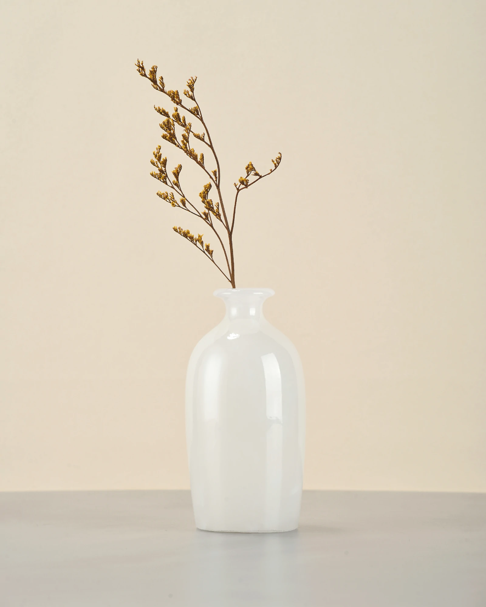 Mini White Onyx Vase front view with flower arrangement