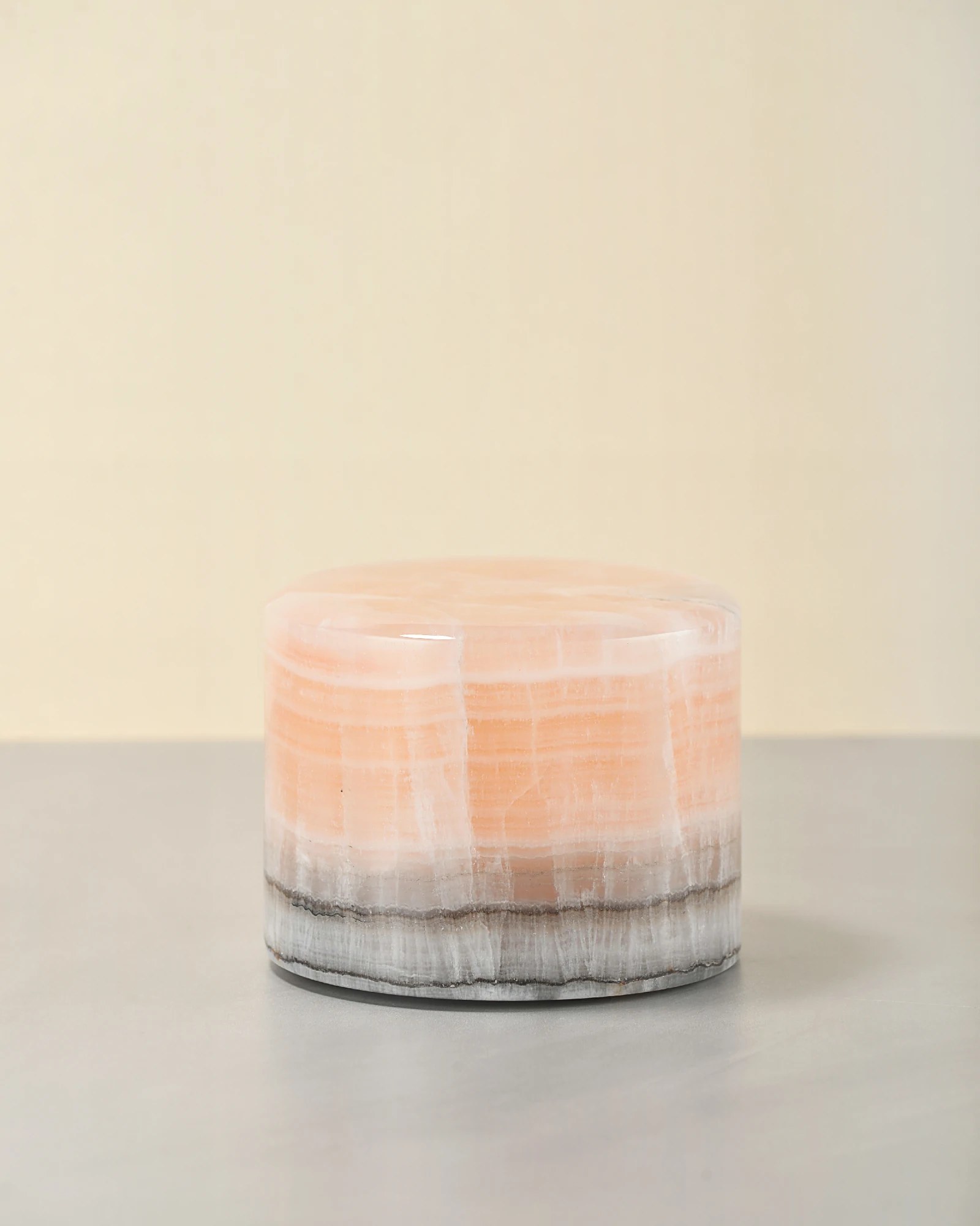 Mini pink onyx table lamp with gray-black veins front 45-degree view