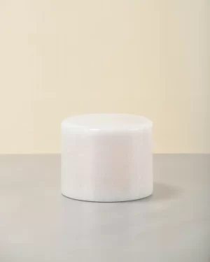 Mini white onyx table lamp 45-degree view with natural color variations